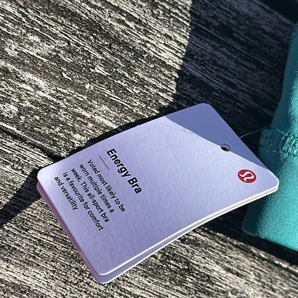 Lululemon Energy Bra Medium Support, B–D Cups
Teal Lagoon size 6 NWT - Picture 6 of 9